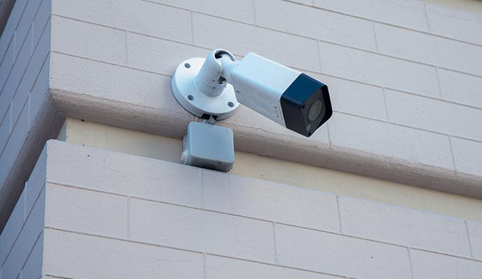 Installed cloud recording surveillance camera