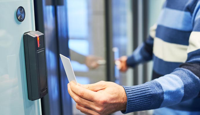 a touchless door system device